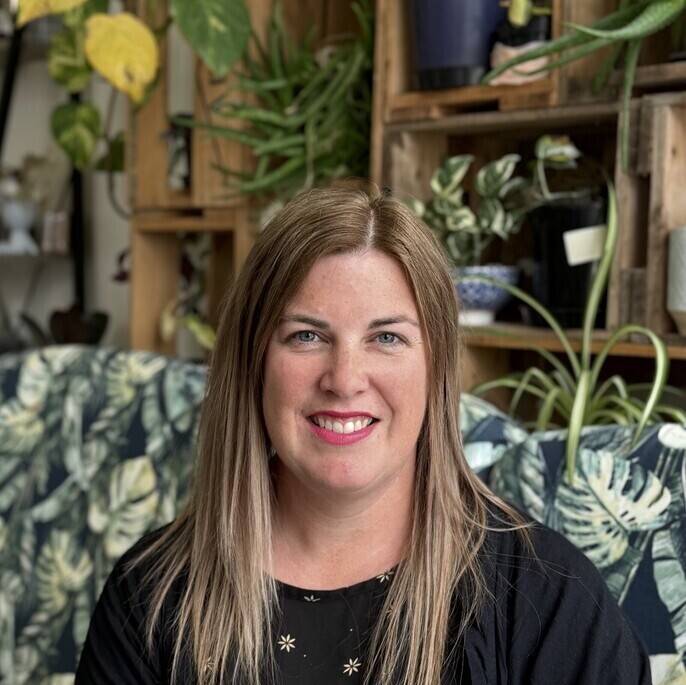 Melissa Coward, Co-owner/Senior Stylist