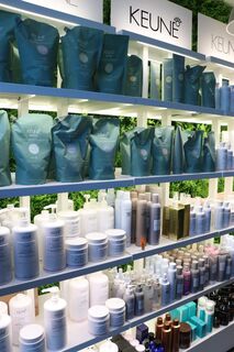 Refill station